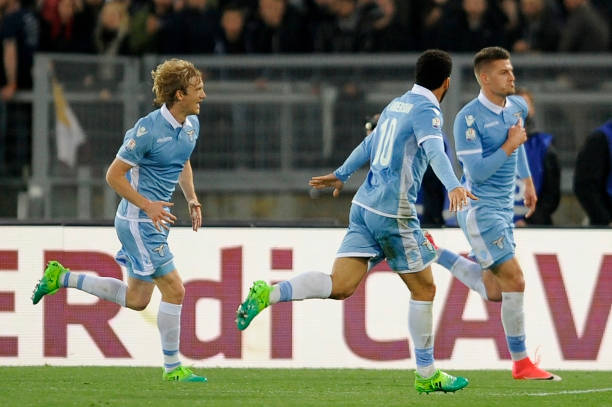 显示了柏杨 显示了柏杨